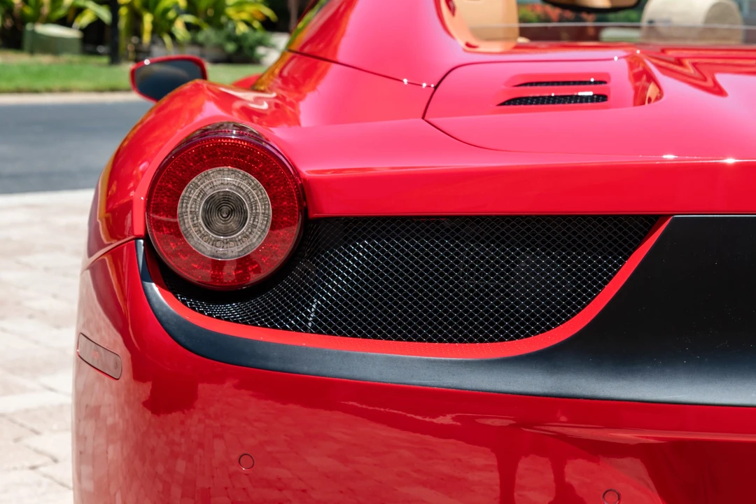 2014 Ferrari 458 Spider - Image 27 of 31