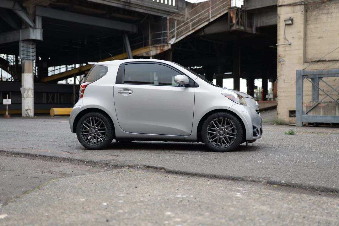 2014 Scion iQ - Image 27 of 31