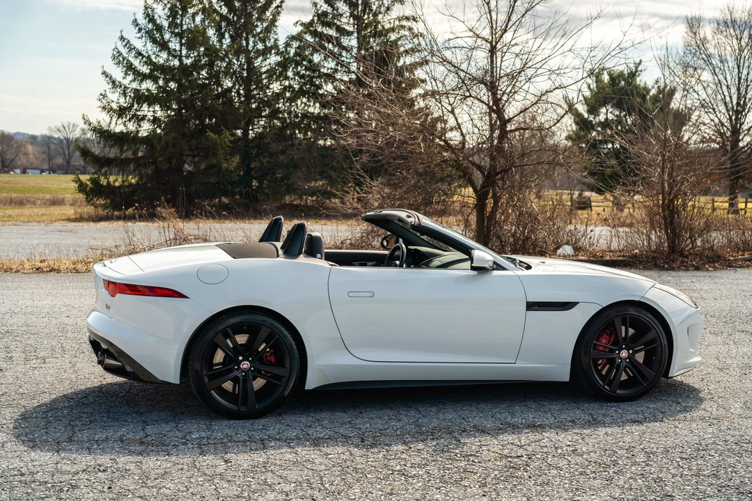 2015 Jaguar F-Type 1st Gen - Image 16 of 31