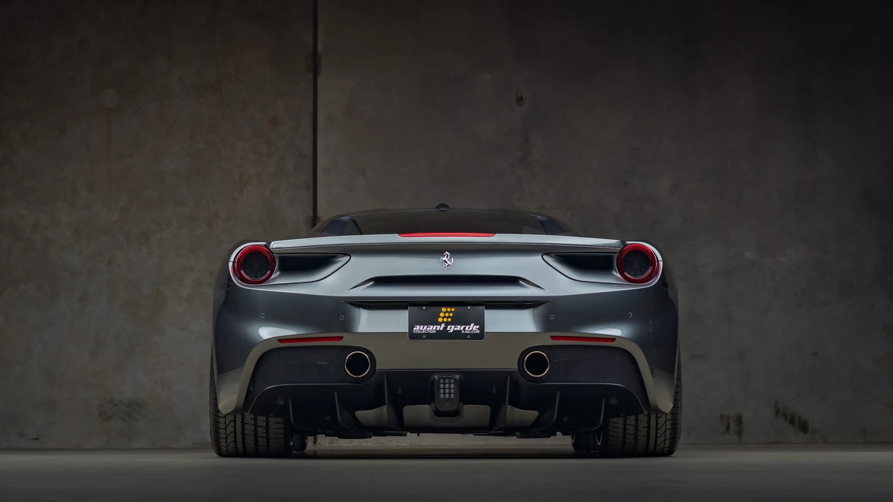 2016 Ferrari 488 GTB - Image 13 of 31