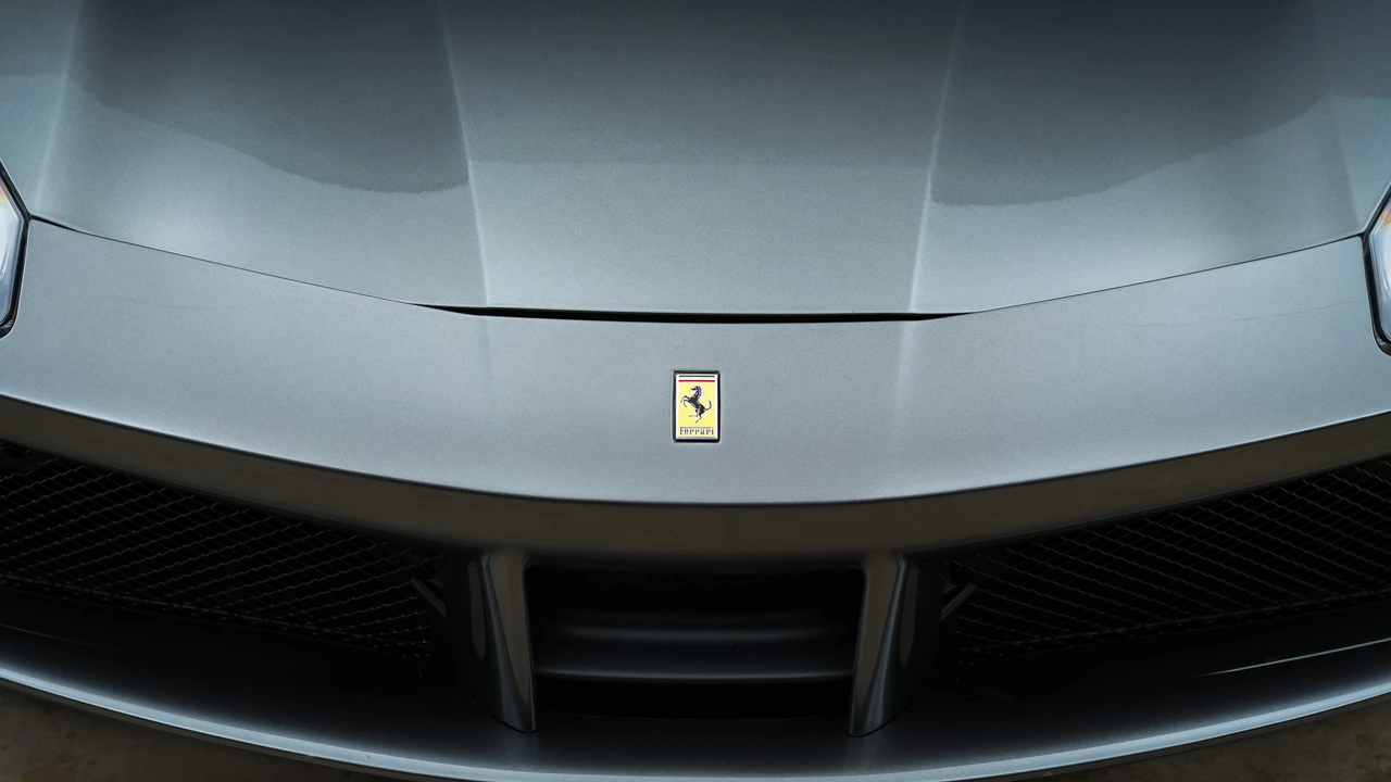 2016 Ferrari 488 GTB - Image 29 of 31