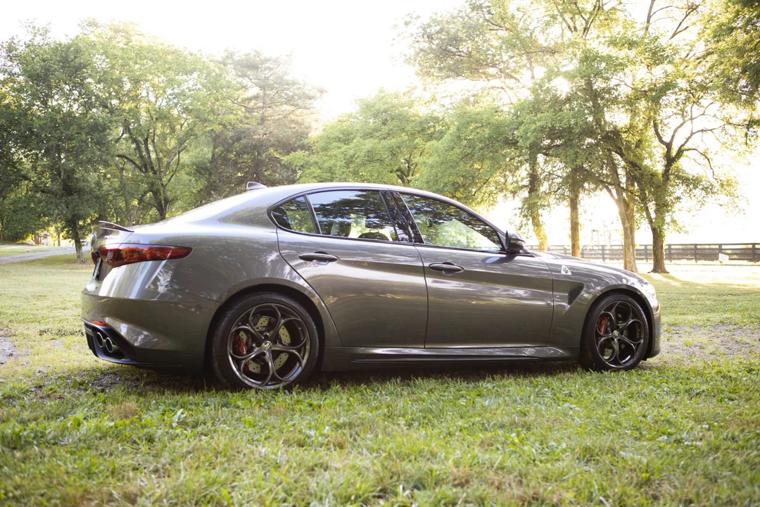 2017 Alfa Romeo Giulia Quadrifoglio - Image 10 of 31