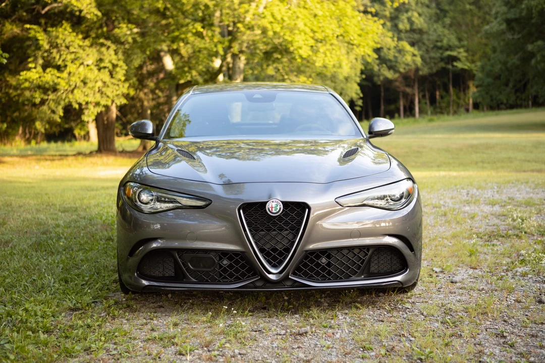 2017 Alfa Romeo Giulia Quadrifoglio - Image 3 of 31