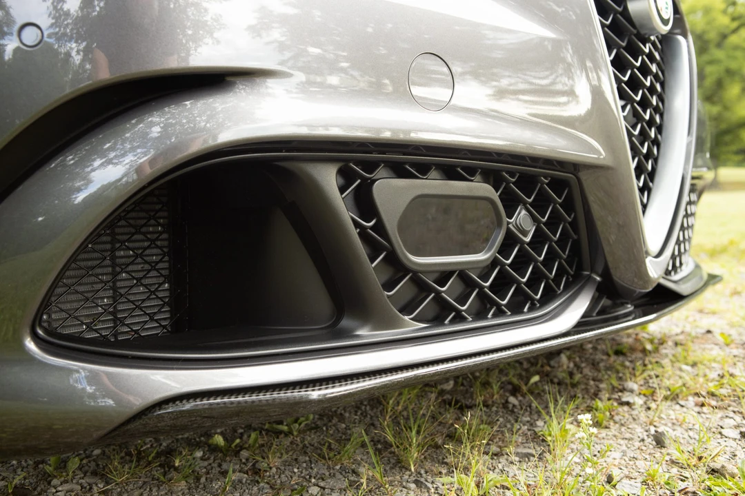 2017 Alfa Romeo Giulia Quadrifoglio - Image 15 of 31
