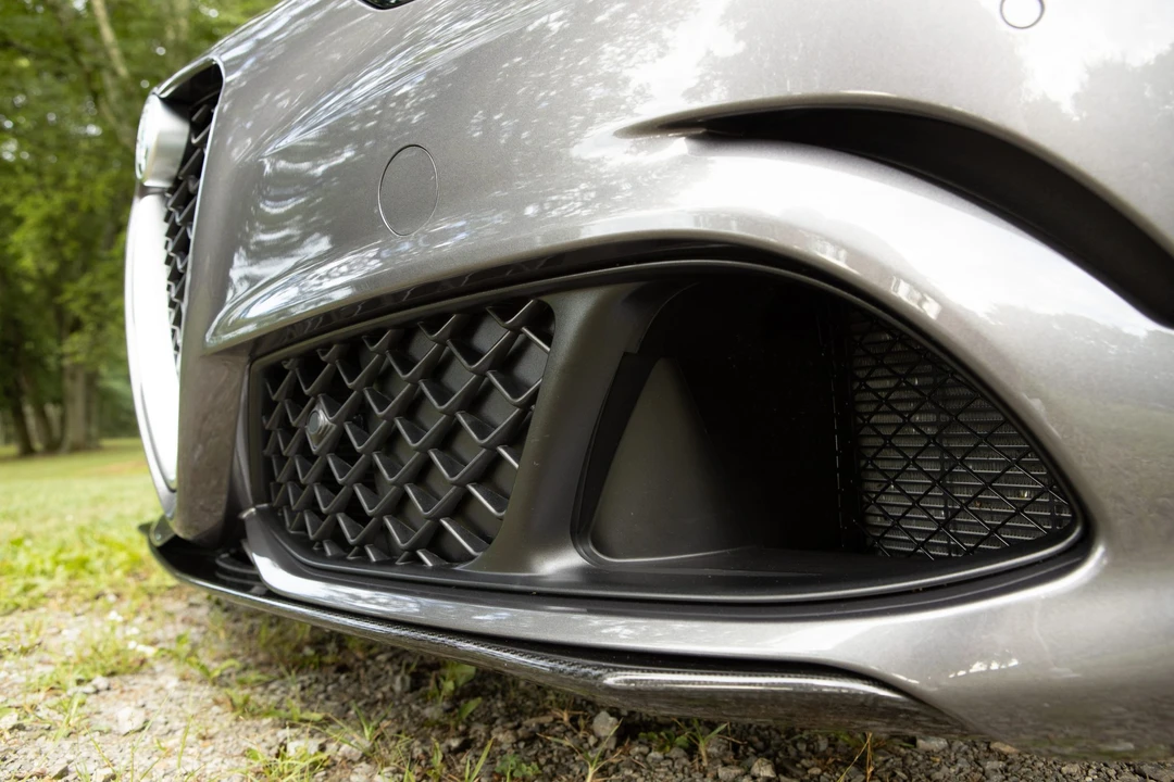 2017 Alfa Romeo Giulia Quadrifoglio - Image 16 of 31