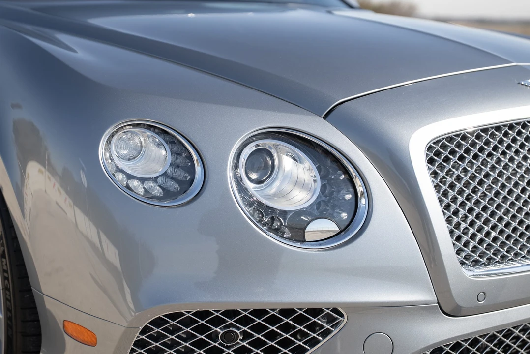 2017 Bentley Continental GT V8 2nd Gen - Image 19 of 31