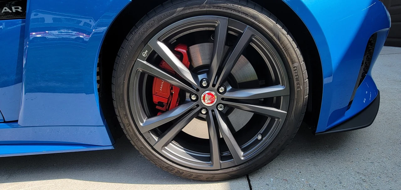 2017 Jaguar F-Type SVR 1st Gen - Image 22 of 31