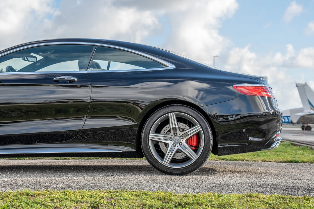 2017 Mercedes-Benz C217/A217 S 63 & S 65 AMG Coupe & Convertible - Image 26 of 31