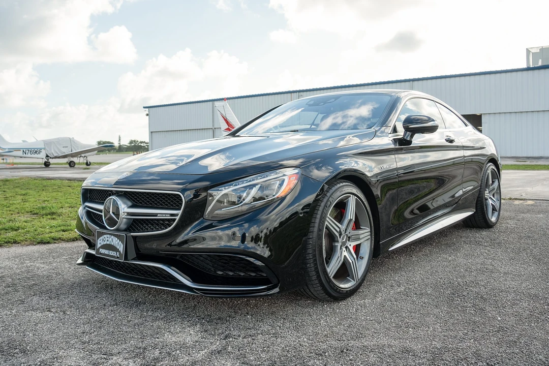 2017 Mercedes-Benz C217/A217 S 63 & S 65 AMG Coupe & Convertible - Image 2 of 31
