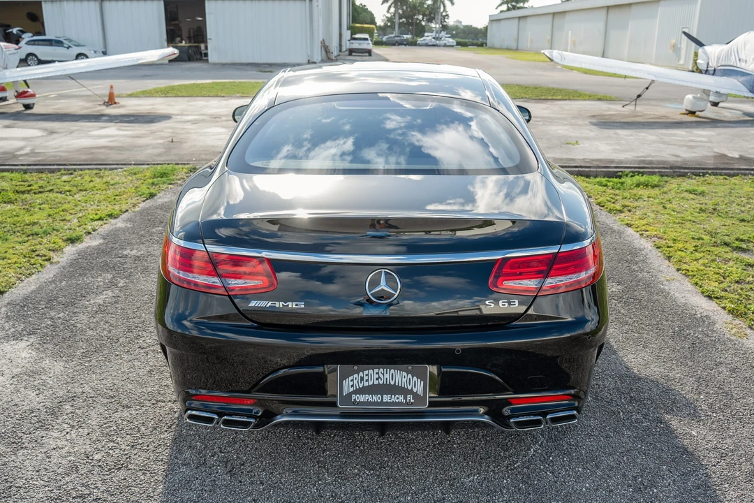 2017 Mercedes-Benz C217/A217 S 63 & S 65 AMG Coupe & Convertible - Image 9 of 31