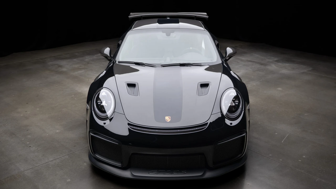2018 Porsche 991 GT2 RS - Image 7 of 31