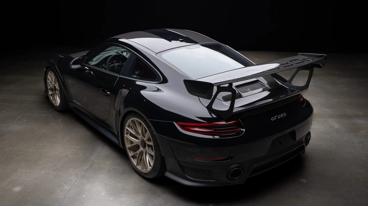 2018 Porsche 991 GT2 RS - Image 30 of 31