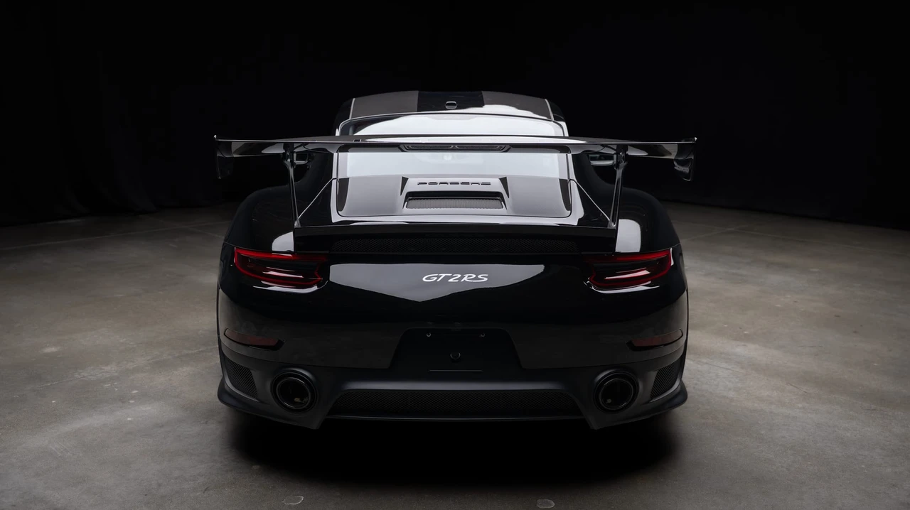 2018 Porsche 991 GT2 RS - Image 27 of 31