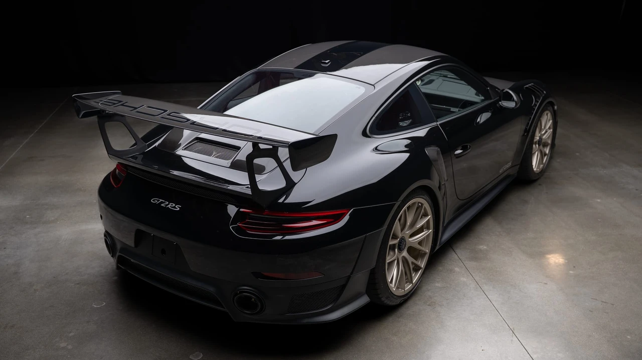 2018 Porsche 991 GT2 RS - Image 22 of 31