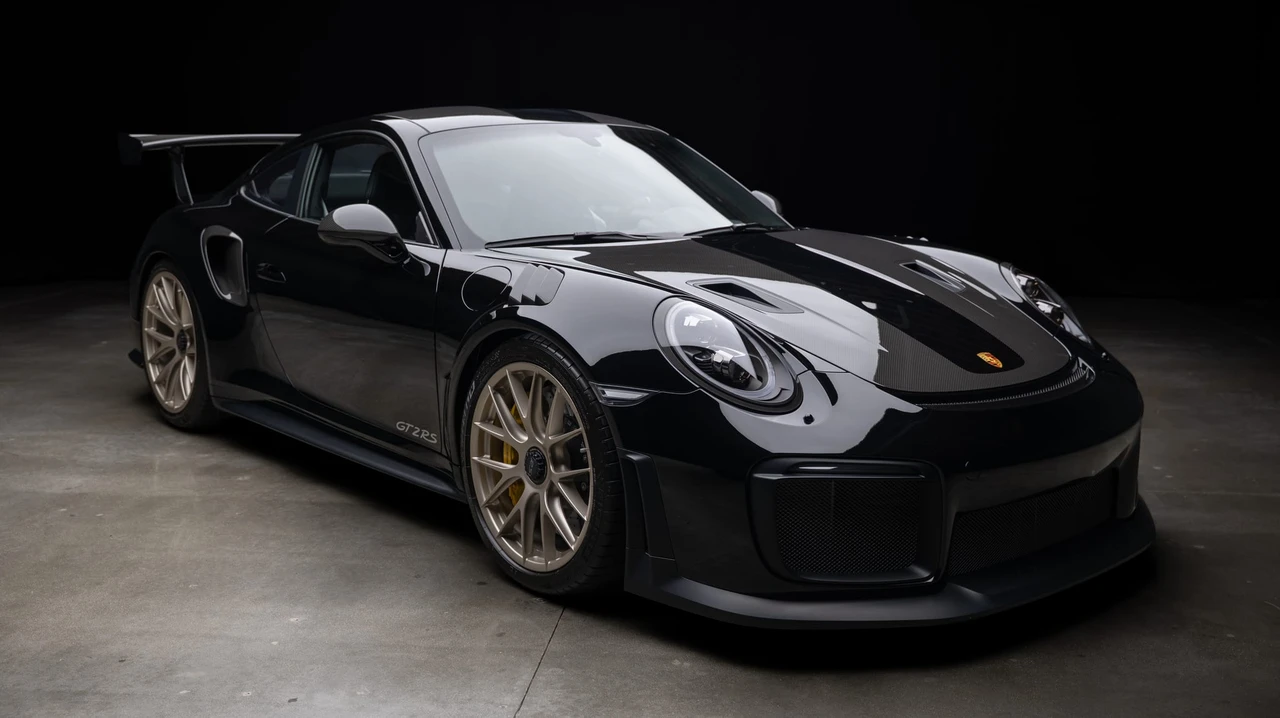 2018 Porsche 991 GT2 RS - Image 15 of 31