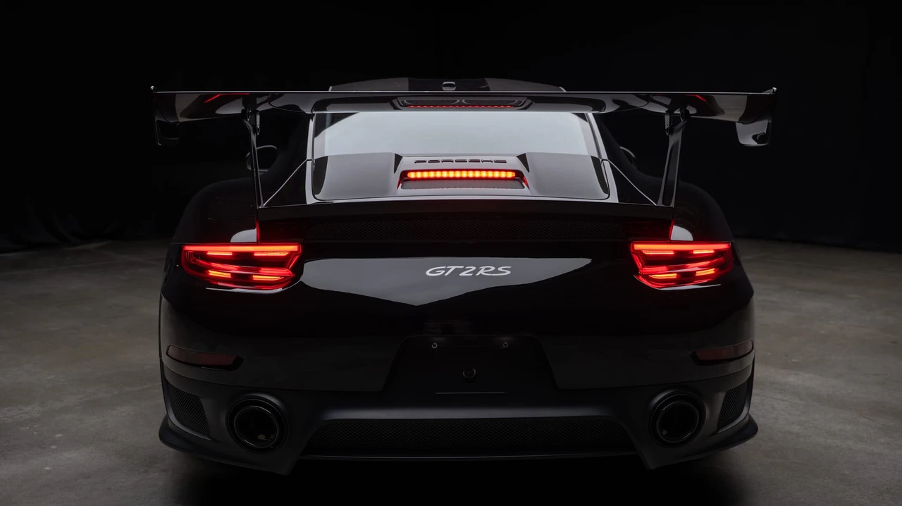 2018 Porsche 991 GT2 RS - Image 29 of 31