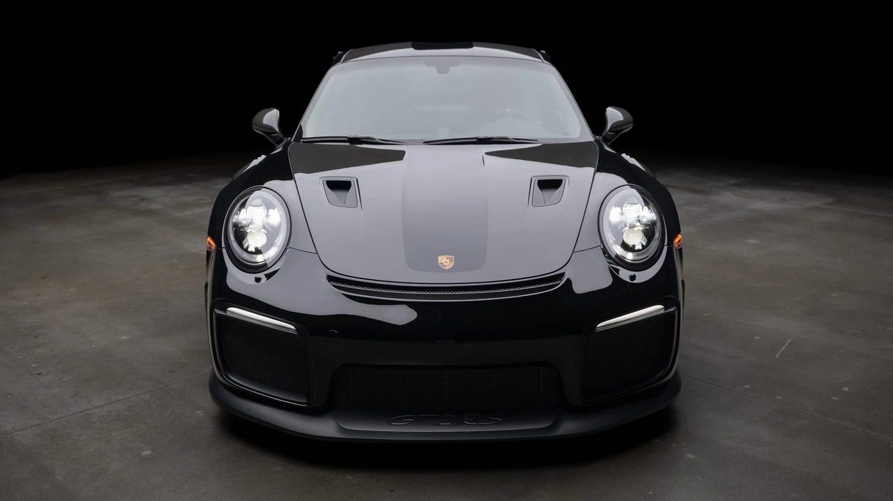 2018 Porsche 991 GT2 RS - Image 12 of 31