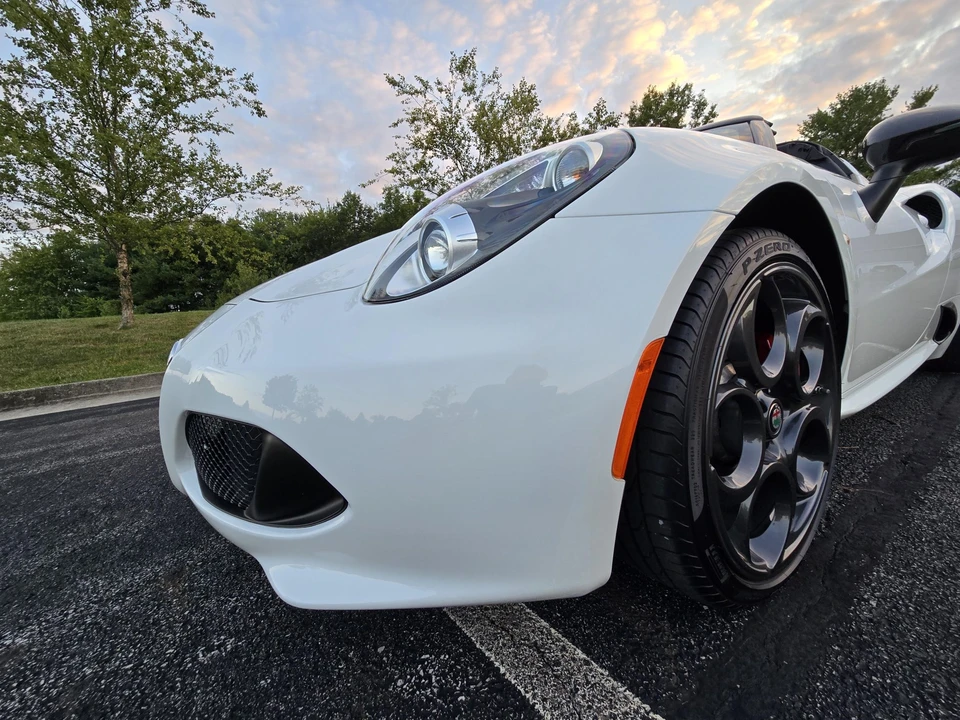 2020 Alfa Romeo 4C Spider - Image 24 of 31