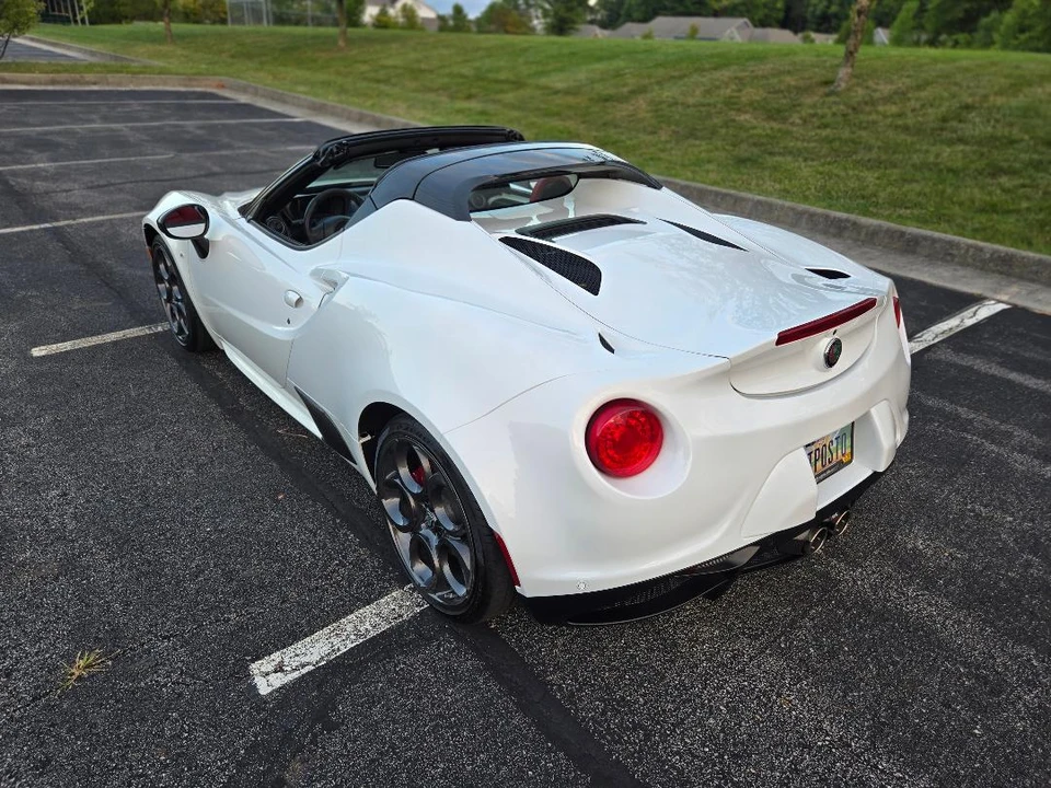 2020 Alfa Romeo 4C Spider - Image 6 of 31