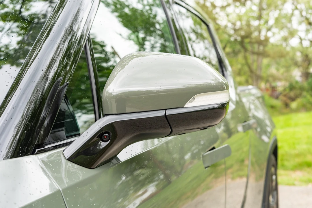 2022 Rivian R1T - Image 24 of 31