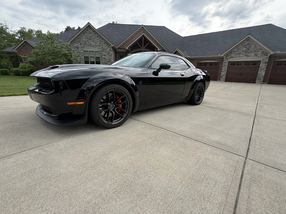 2023 Dodge Challenger SRT Hellcat 3rd Gen - Image 8 of 31