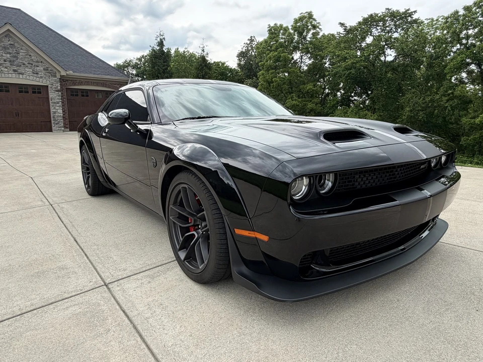 2023 Dodge Challenger SRT Hellcat 3rd Gen - Image 2 of 31