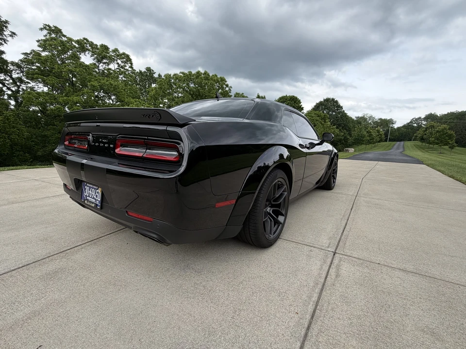 2023 Dodge Challenger SRT Hellcat 3rd Gen - Image 19 of 31