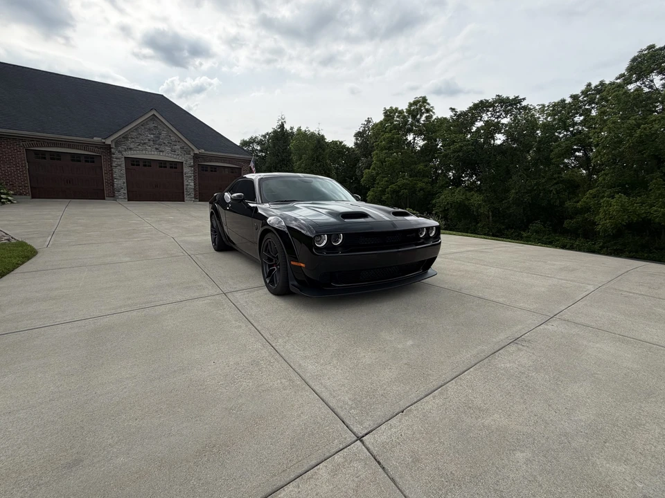 2023 Dodge Challenger SRT Hellcat 3rd Gen - Image 3 of 31