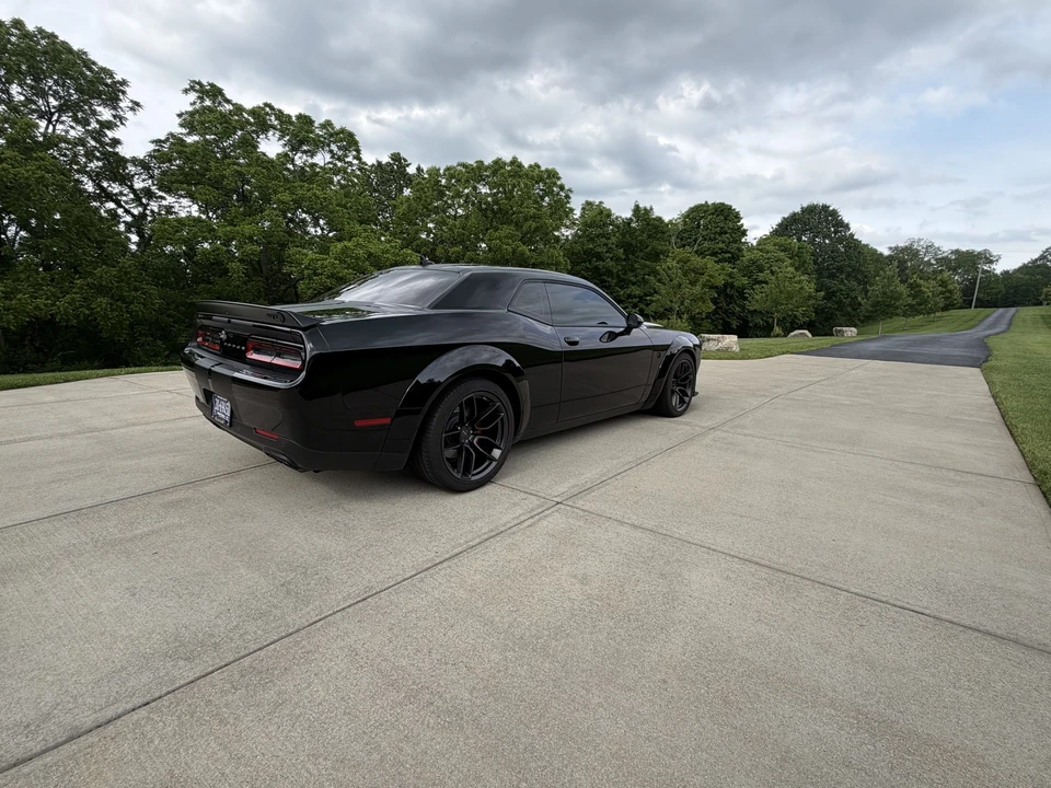 2023 Dodge Challenger SRT Hellcat 3rd Gen - Image 20 of 31