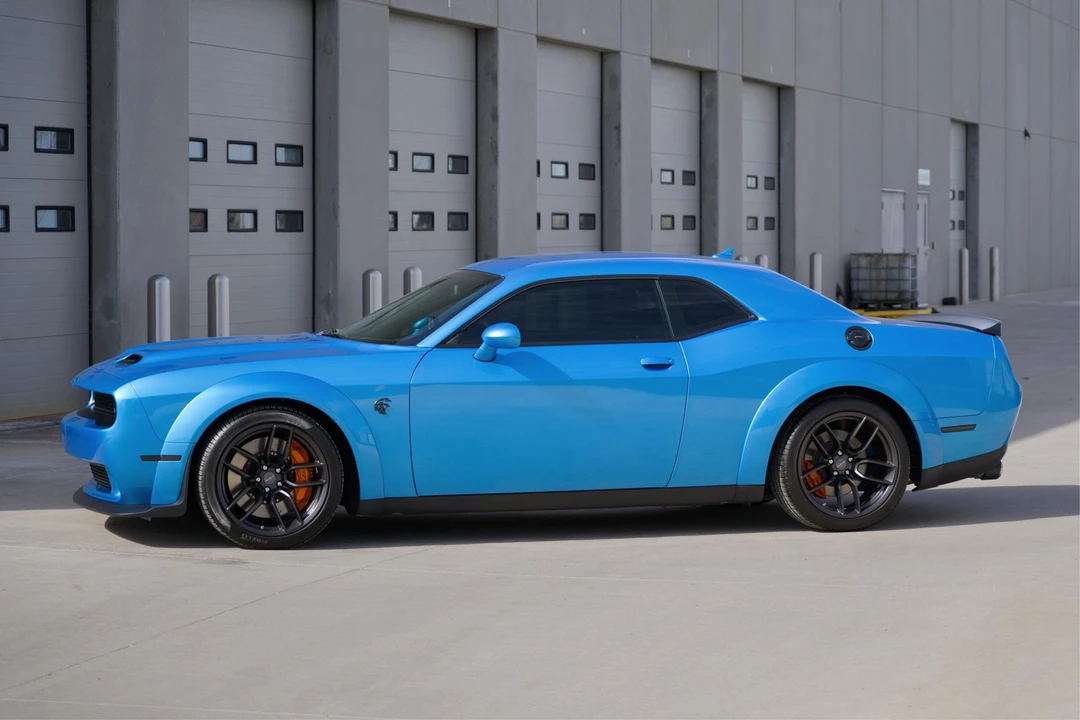 2023 Dodge Challenger SRT Hellcat 3rd Gen - Image 9 of 31
