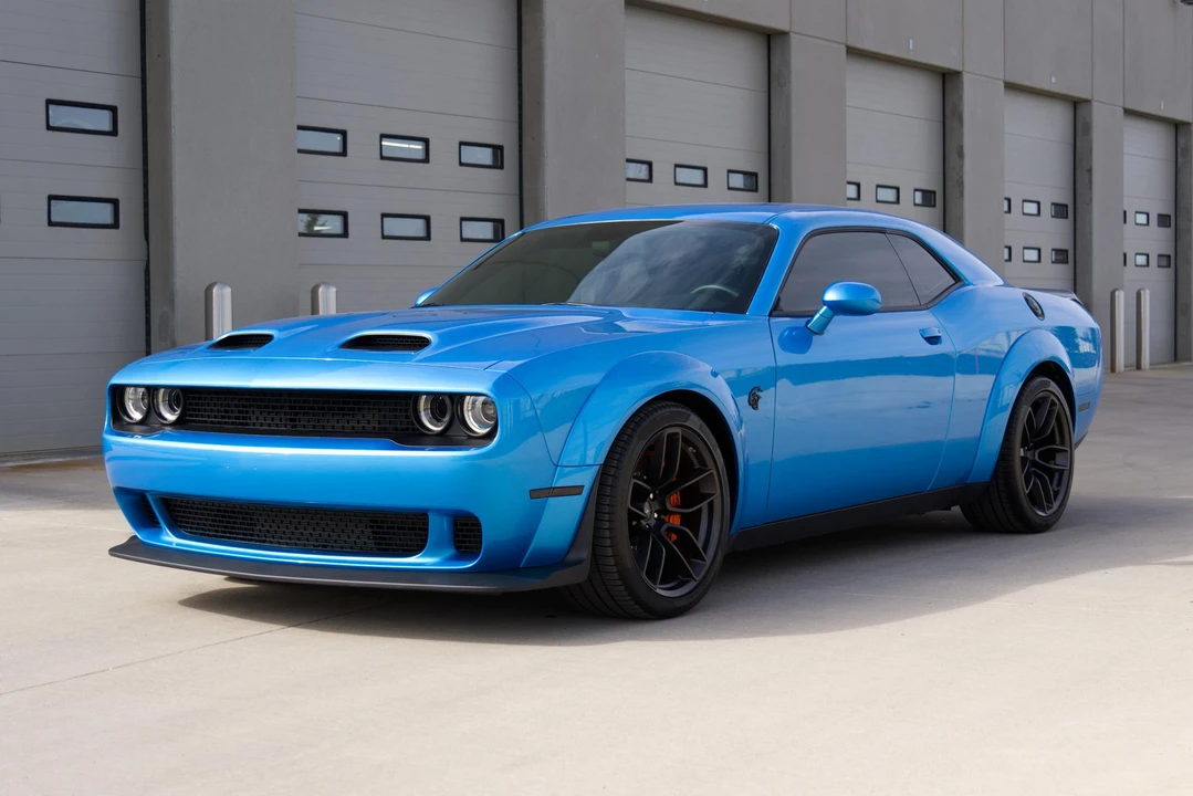 2023 Dodge Challenger SRT Hellcat 3rd Gen - Image 5 of 31