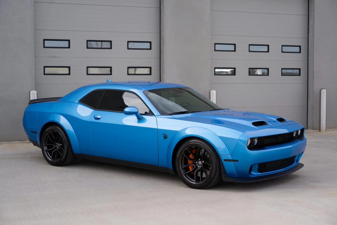 2023 Dodge Challenger SRT Hellcat 3rd Gen - Image 15 of 31