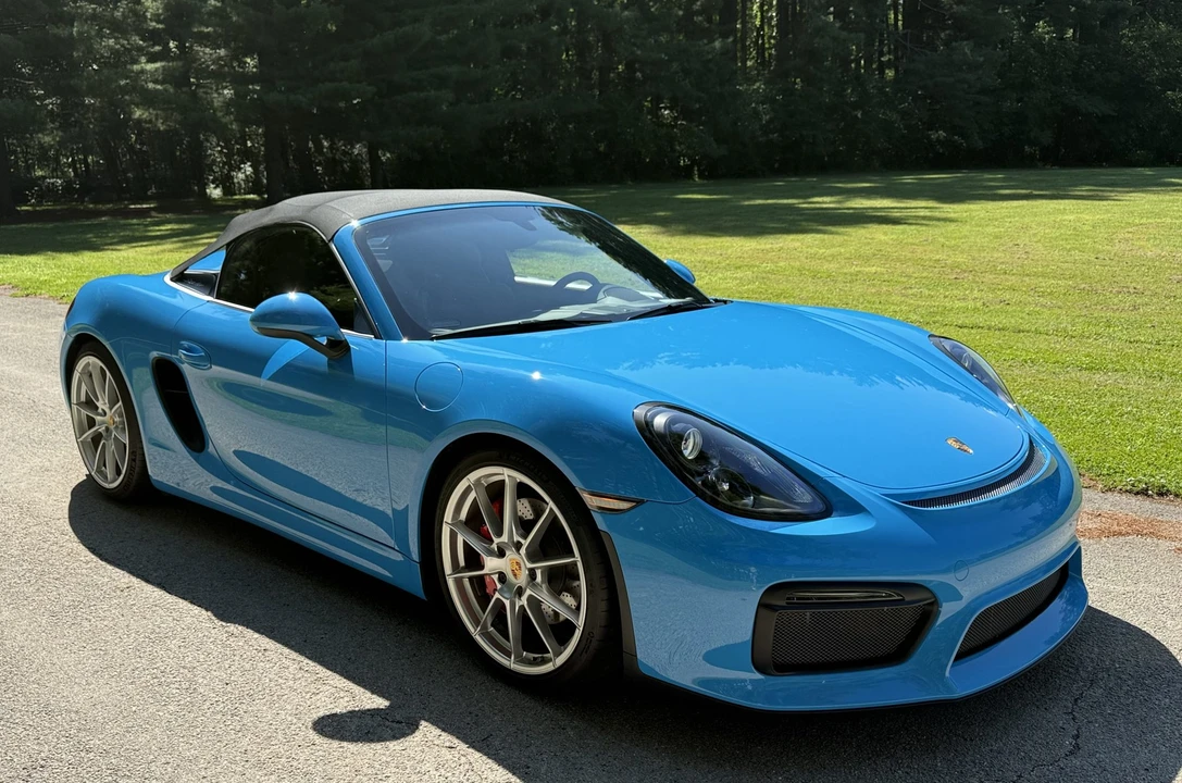 2016 Porsche 981 Boxster Spyder - Image 14 of 31