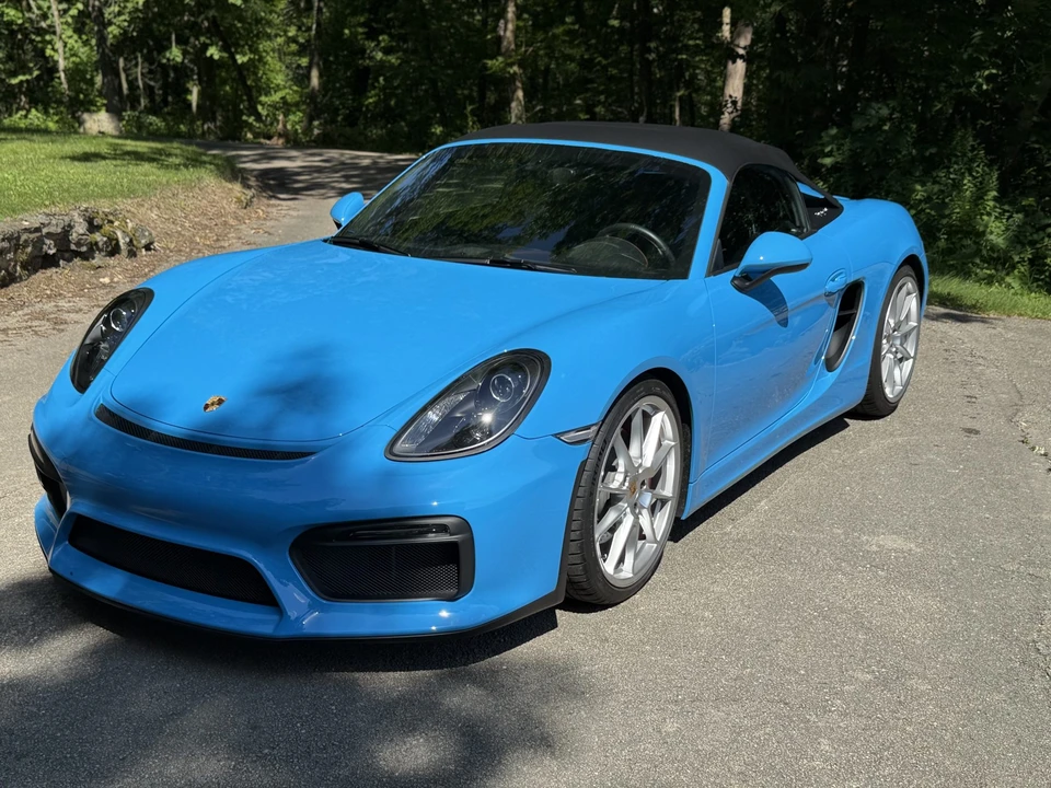 2016 Porsche 981 Boxster Spyder - Image 9 of 31