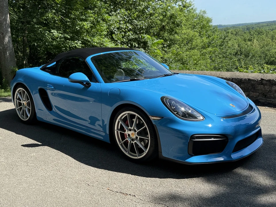 2016 Porsche 981 Boxster Spyder - Image 17 of 31