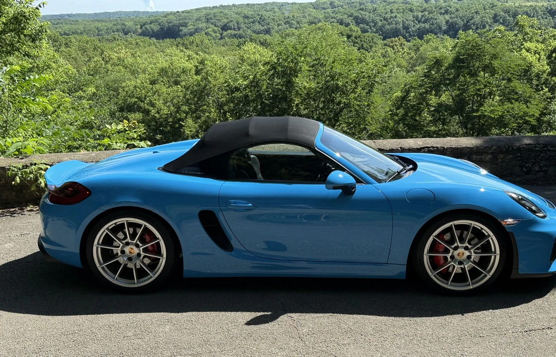 2016 Porsche 981 Boxster Spyder - Image 23 of 31
