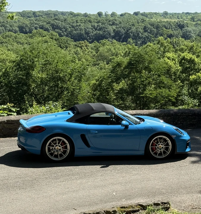 2016 Porsche 981 Boxster Spyder - Image 22 of 31