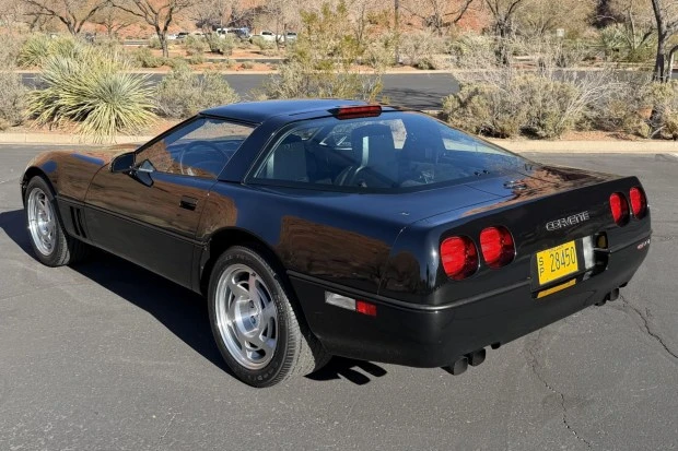 1990 Chevrolet Corvette C4 ZR1 - Image 2 of 8