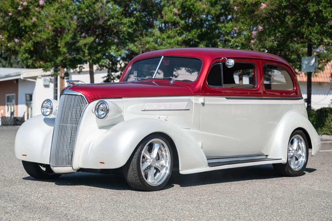 1937 Chevrolet Standard & Master & Master Deluxe & Special Deluxe - Image 2 of 31