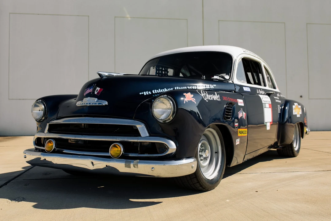 1952 Chevrolet Special & Deluxe & Fleetline - Image 2 of 31