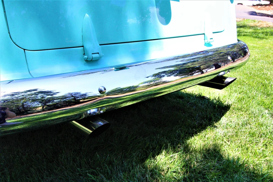 1956 Chevrolet Suburban 4th Gen - Image 19 of 31