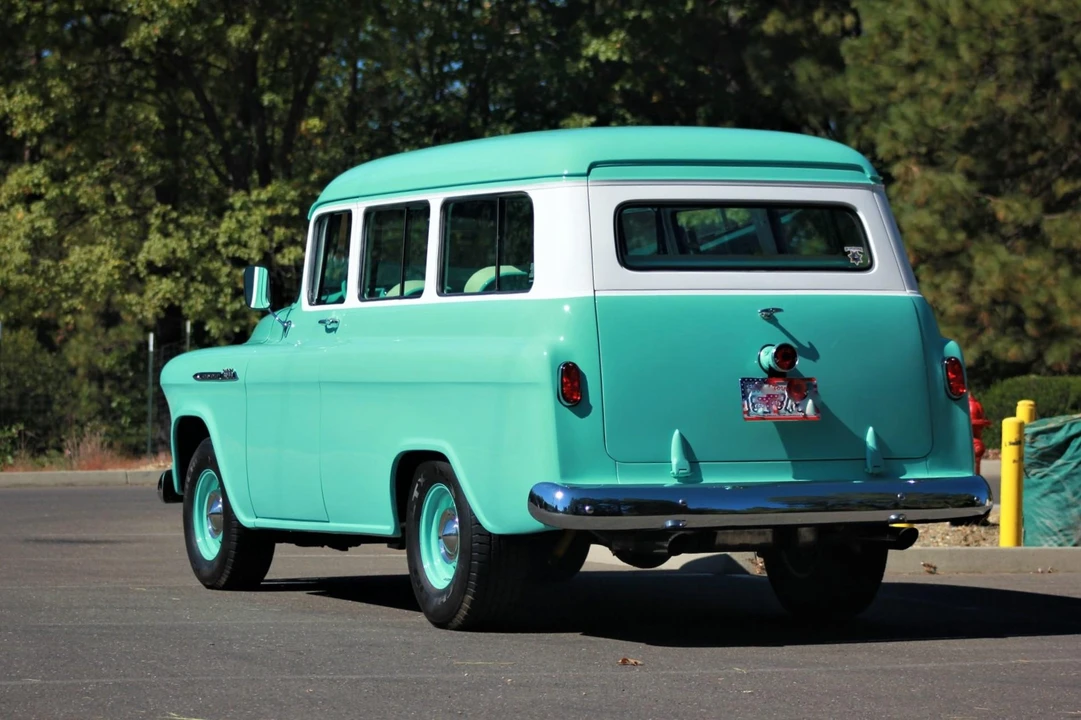 1956 Chevrolet Suburban 4th Gen - Image 9 of 31