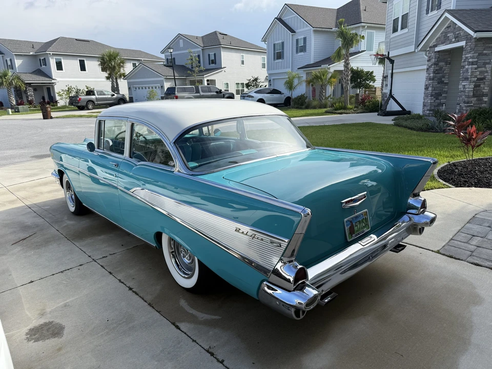 1957 Chevrolet Tri-Five Bel Air Sedan & Wagon - Image 4 of 31