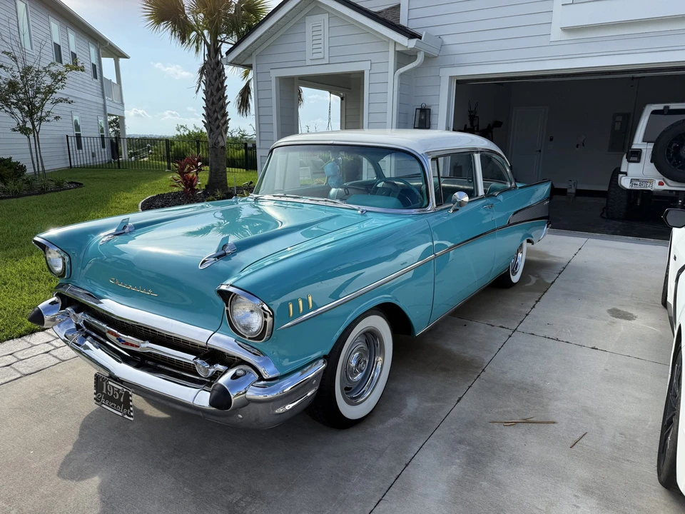 1957 Chevrolet Tri-Five Bel Air Sedan & Wagon - Image 3 of 31