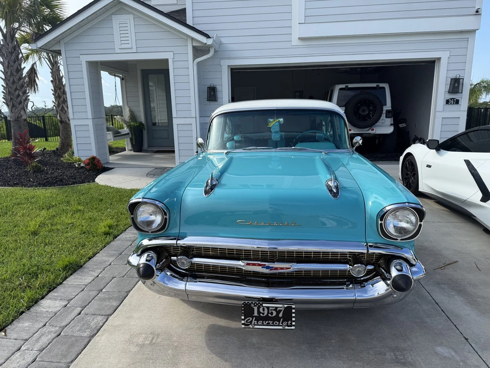 1957 Chevrolet Tri-Five Bel Air Sedan & Wagon - Image 10 of 31