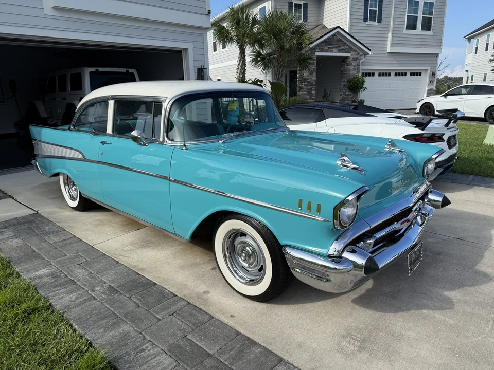 1957 Chevrolet Tri-Five Bel Air Sedan & Wagon - Image 9 of 31