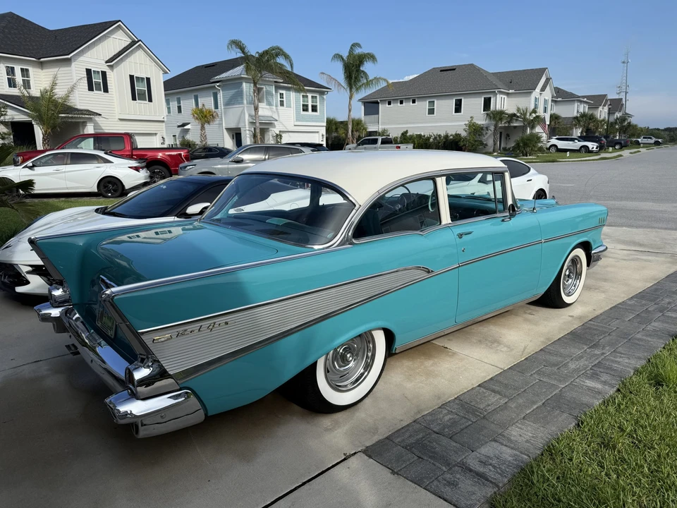 1957 Chevrolet Tri-Five Bel Air Sedan & Wagon - Image 7 of 31