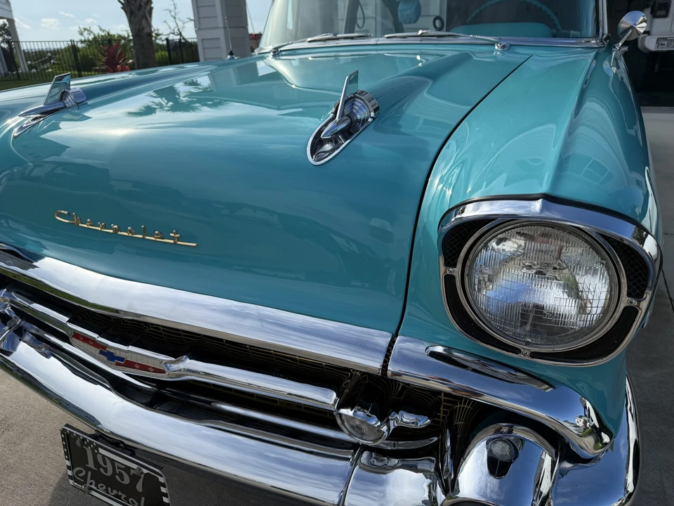 1957 Chevrolet Tri-Five Bel Air Sedan & Wagon - Image 14 of 31