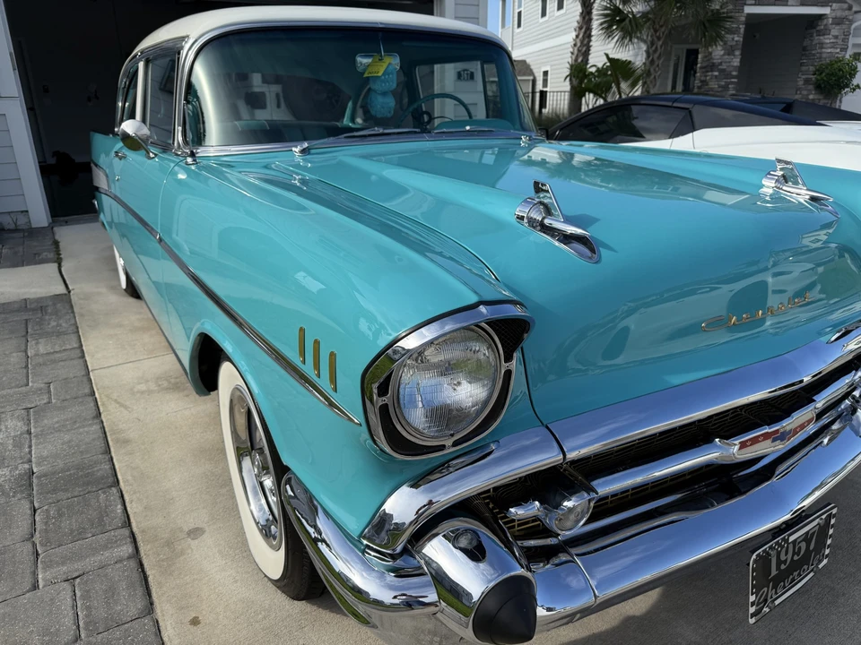 1957 Chevrolet Tri-Five Bel Air Sedan & Wagon - Image 13 of 31