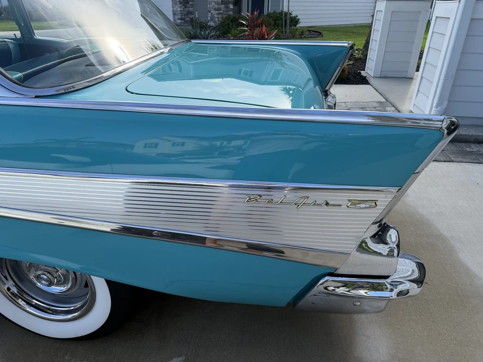 1957 Chevrolet Tri-Five Bel Air Sedan & Wagon - Image 17 of 31